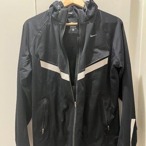 Nike Storm Fit 5 -- Reflective Running Jacket